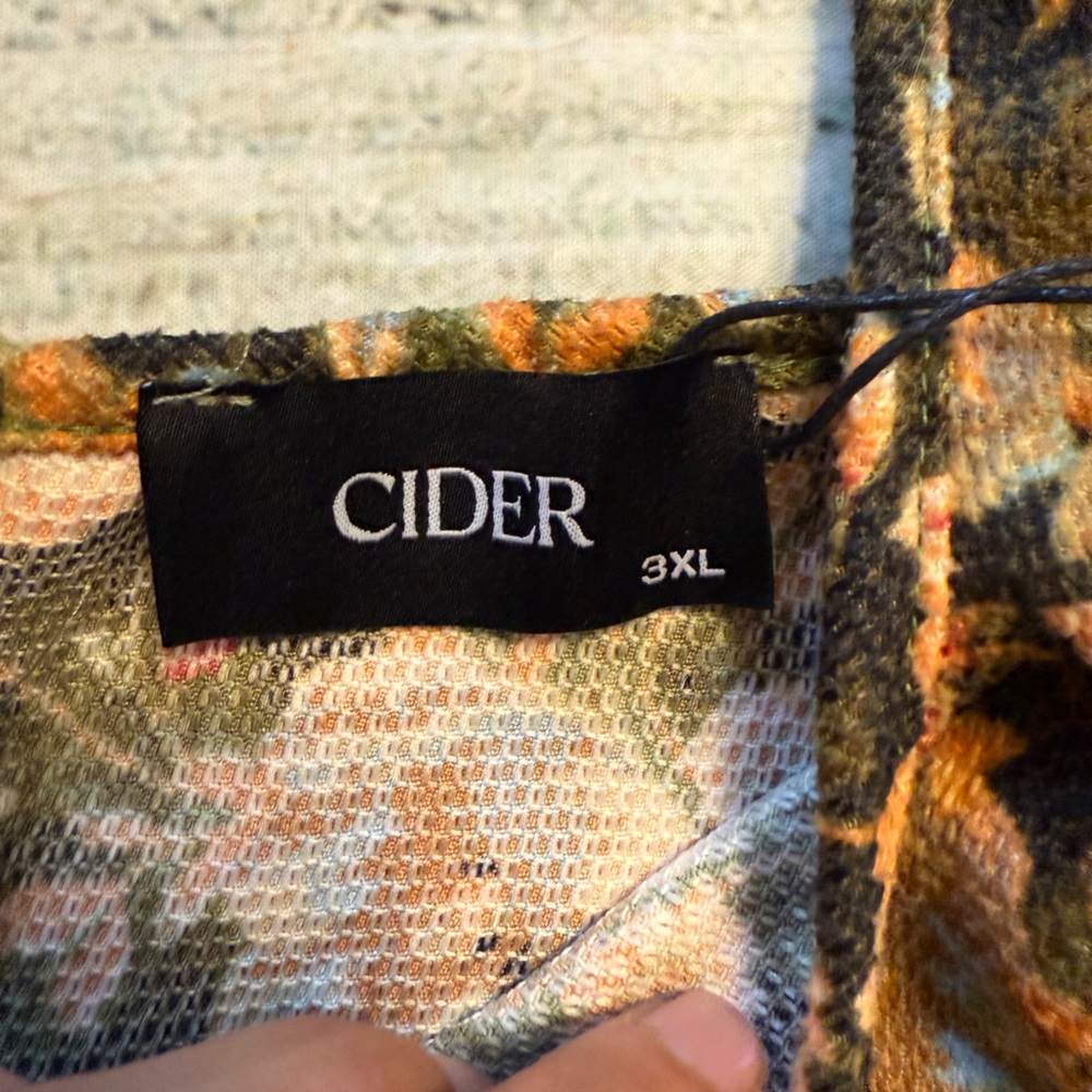 NWT cider fall brown color floral print front slit mini dress. 3XL - Picture 4 of 7